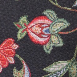 Żakard w kwiaty na czarnym tle