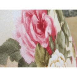 Flower - klasyczne krzesło tapicerowane