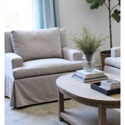 Hamptons 115 szeroki fotel z głębokim siedziskiem i falbanką