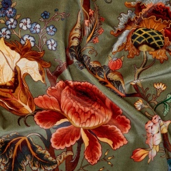 Artemis Velvet Moss Green, luksusowa tkanina w kwiaty
