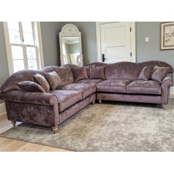 Tiara 240×210 cm – sofa angielska z głębokim siedziskiem