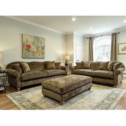 Tiara 230 – elegancka welurowa sofa w stylu angielskim z głębokim siedziskiem