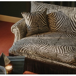 Sofa Glamour Safari – elegancja z nutą ekstrawagancji