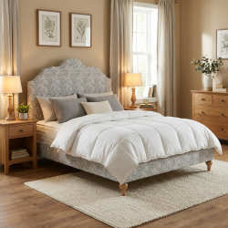 Łóżko Romantico – sielska elegancja w kratkę