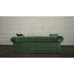 Chesterfield Southampton - klasyczna pikowana sofa z falbaną